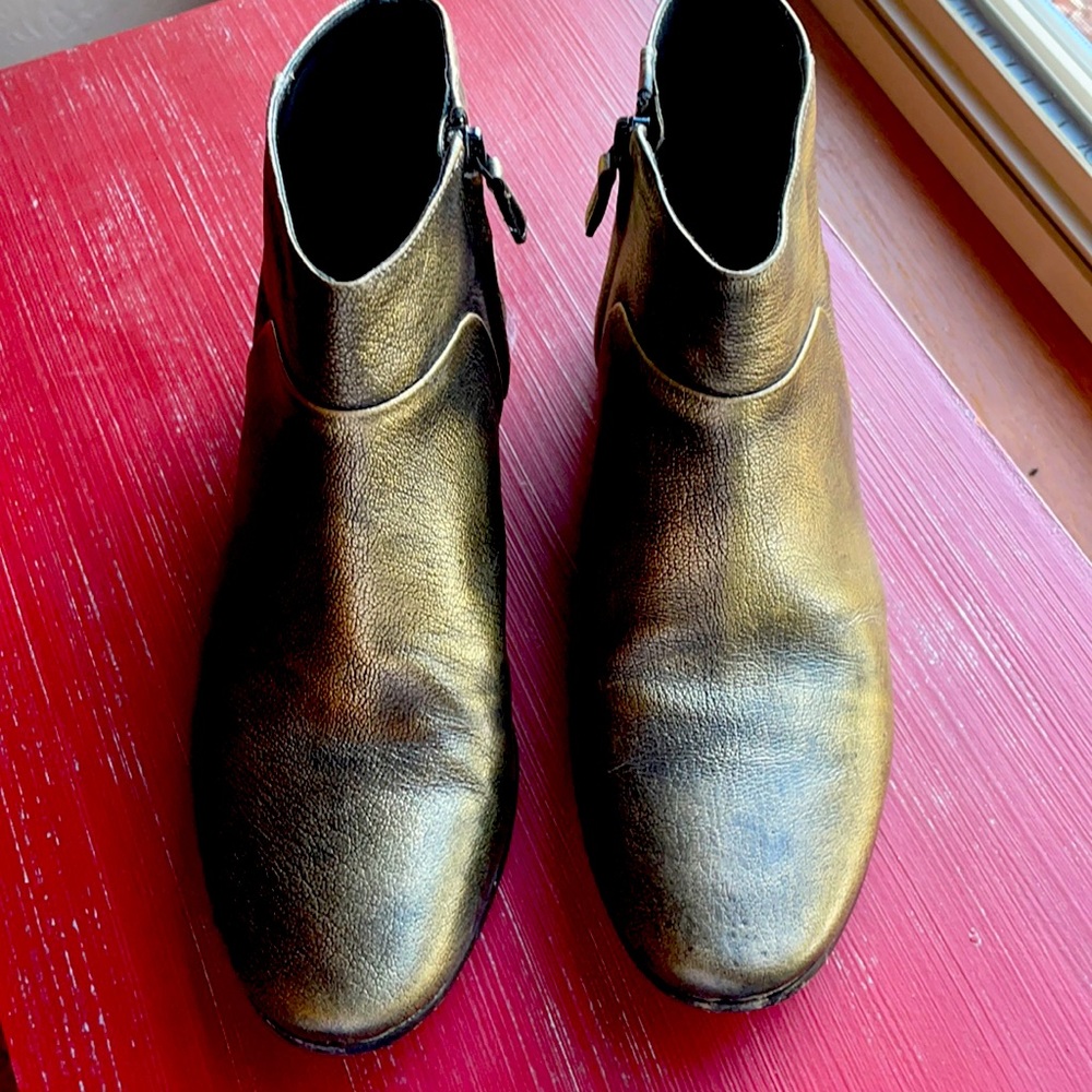 EUC Cole Haan bronze booties